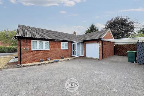3 bed property, in Jill Avenue, £350,000