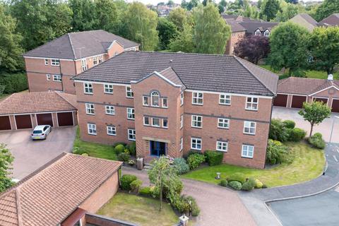 2 bed property, in Harrogate Road, £350,000
