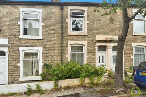 2 bed property, in Gillibrand Street, £80,000