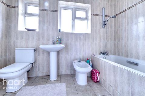 4 bed property, in Wembley Park, £850,000