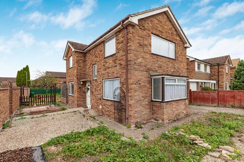 3 bed property, in Eynsham, £425,000