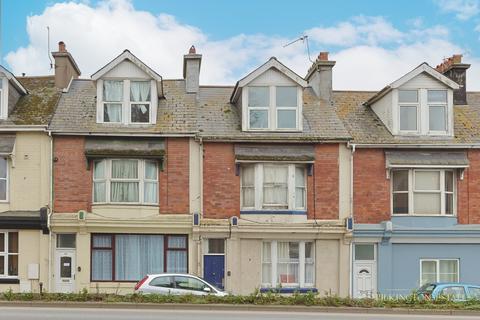 5 bed property, in Bitton Park Road, £200,000