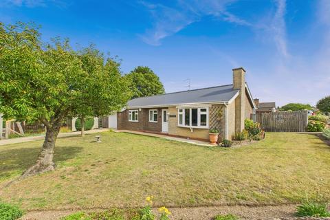 3 bed property, in Hemingby Lane, £269,000