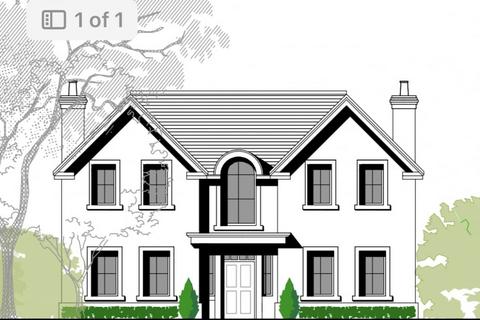 5 bed property, in Elizabeth Crescent, £950,000