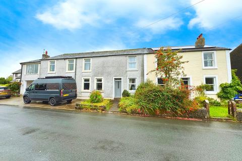 2 bed property, in Kirkland, £100,000