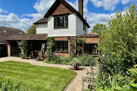 4 bed property, in Jefferies Road, £1,100,000