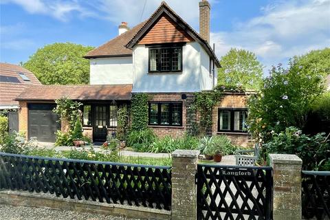 4 bed property, in Jefferies Road, £1,075,000