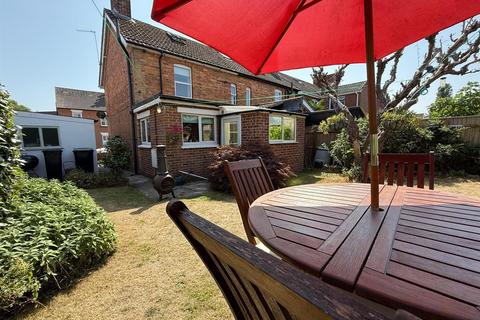 3 bed property, in New Borough Road, £430,000