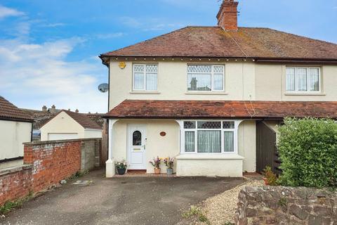 3 bed property, in Fownes Road, £290,000