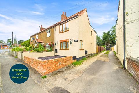 3 bed property, in High Street, £170,000