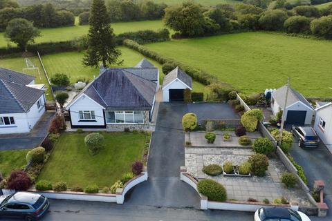 3 bed property, in Trelech, £270,000