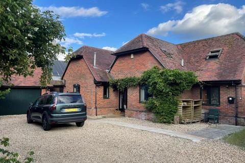 5 bed property, in Charles Lodge, £899,000