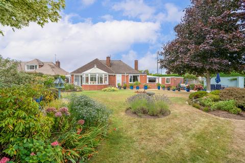 3 bed property, in Trimpley Lane, £450,000