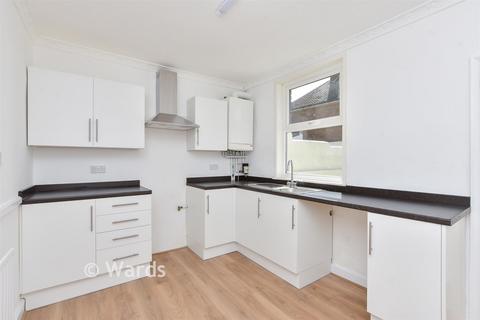 2 bed property, in Milton Avenue, £200,000