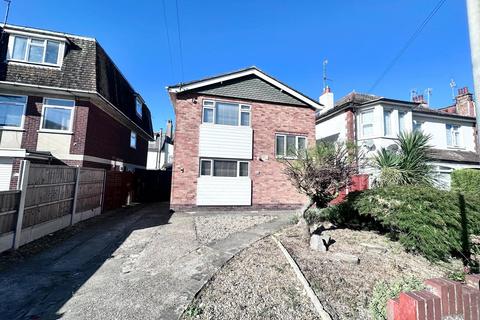 4 bed property, in Penfold Road, £315,000