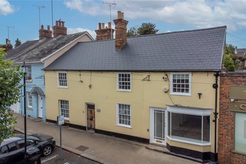 4 bed property, in High Street, £985,000