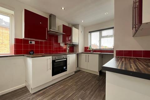 2 bed property, in Paston Ridings, £115,000