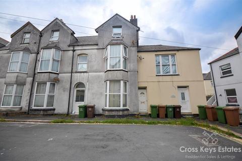 1 bed property, in Headland Park, £80,000