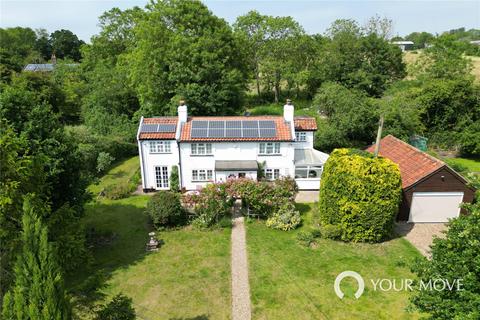 4 bed property, in The Street, £475,000