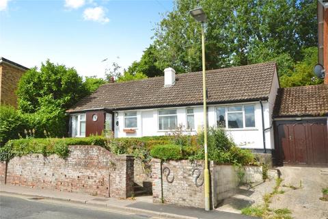 3 bed property, in Rye Street, £400,000