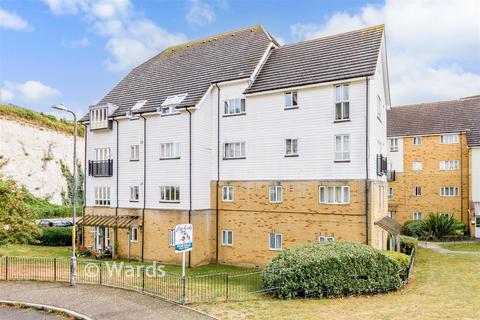 2 bed property, in Waterside, £200,000