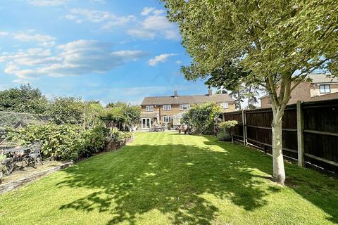 5 bed property, in Cowley Hill, £1,000,000