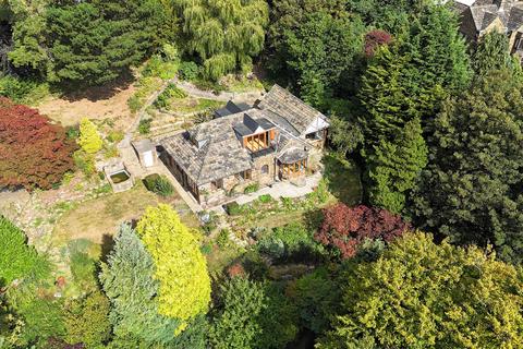 4 bed property, in Marldon Road, £550,000