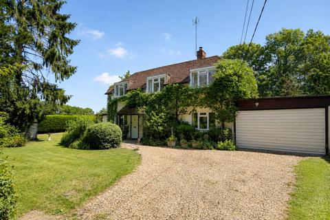 3 bed property, in Knightons Lane, £850,000