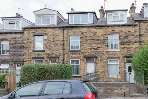 3 bed property, in Marsh Street, £125,000