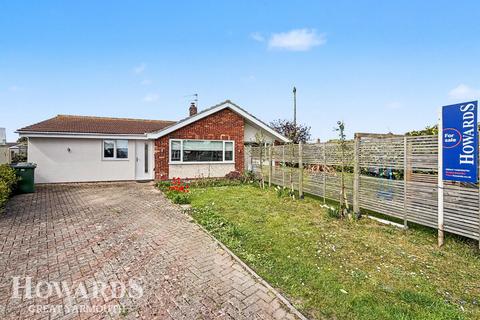 3 bed property, in Meadow Rise, £300,000