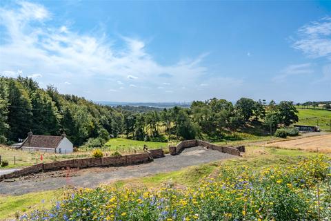 2 bed property, in Aberdour, £150,000