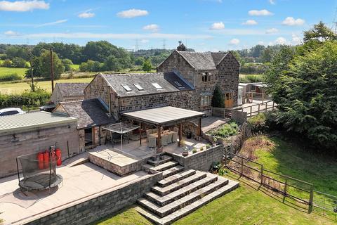 5 bed property, in Thorney Edge, £950,000