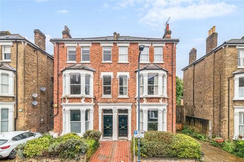 3 bed property, in Dyne Road, £650,000