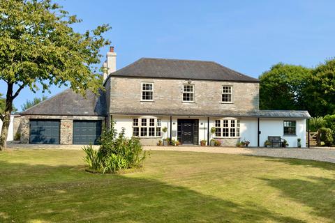 4 bed property, in Gonvena, £895,000