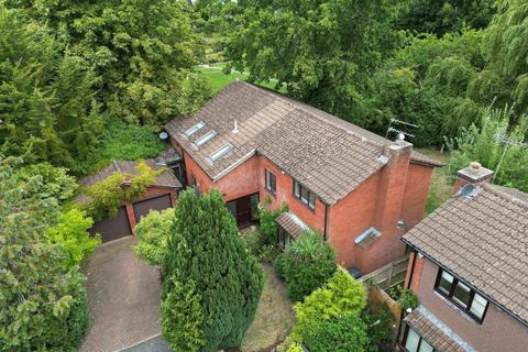5 bed property, in Rockways, £1,300,000