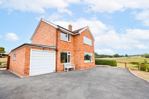 3 bed property, in Evesham Road, £675,000