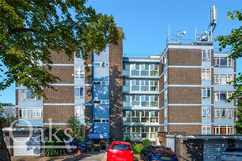 1 bed property, in Delphian Court, £250,000