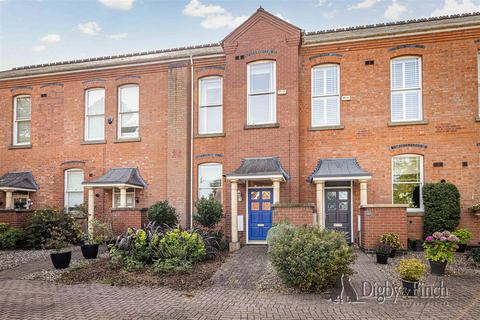 2 bed property, in Westminster Drive, £325,000