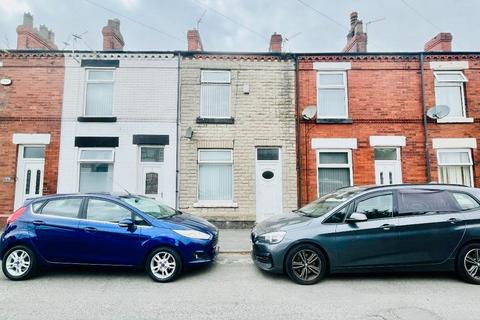 2 bed property, in Tasker Terrace, £120,000