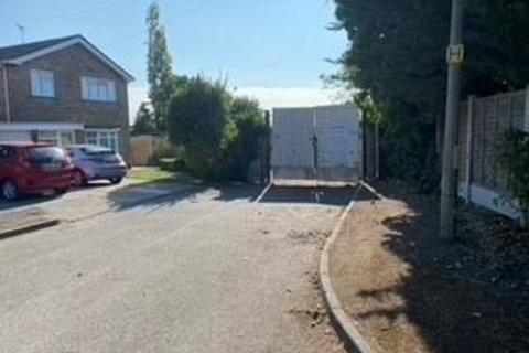 Land, in Bracken Dell, £500,000