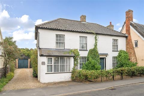 4 bed property, in The Street, £525,000
