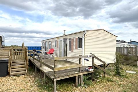 2 bed property, in SNETTISHAM BEACH - Static Holiday Caravan Overlooking Lake, £99,995