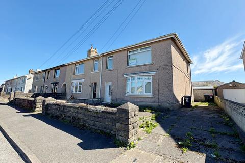 3 bed property, in Snaefell Terrace, £135,000