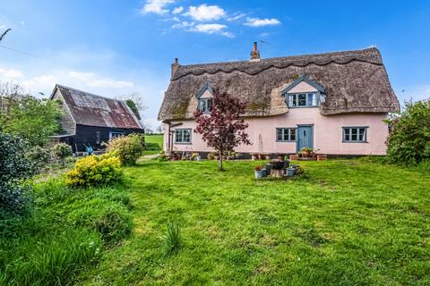 3 bed property, in Walsham-Le-Willows, £549,950
