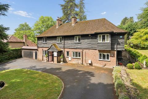 6 bed property, in South Park Avenue, £1,500,000