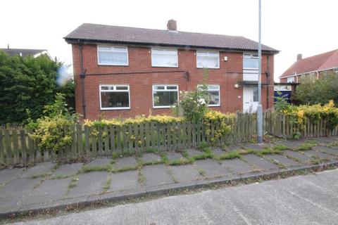 6 bed property, in Sweethope Avenue, £225,000