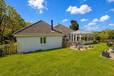 4 bed property, in Stoney Hill, £550,000