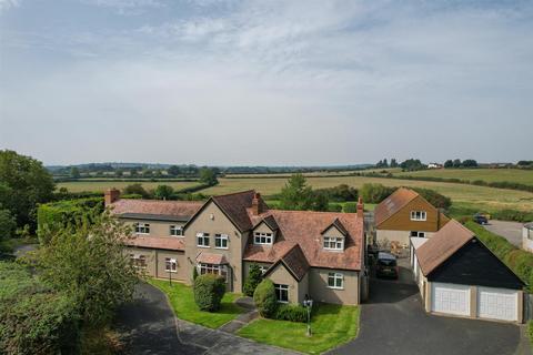 11 bed property, in Campden Road, £1,895,000
