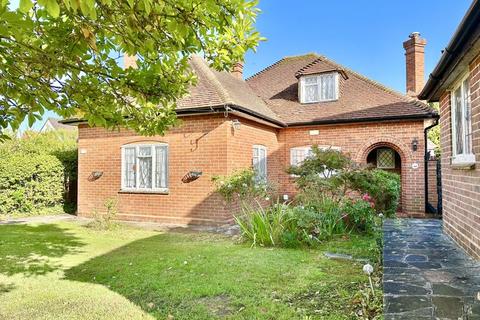 2 bed property, in Christ Church Mount, £985,000