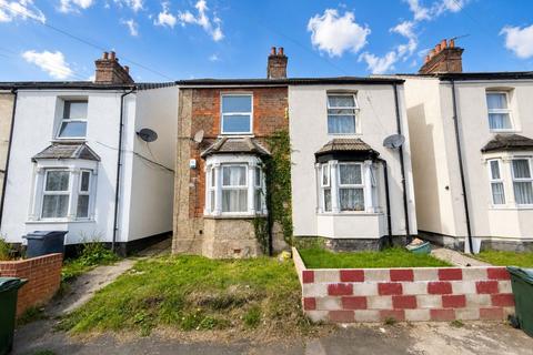3 bed property, in Lindsay Avenue, £325,000